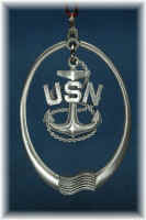 US_Navy_Emblem_Flag_Ornament.jpg (132559 bytes)